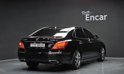 Hyundai Equus