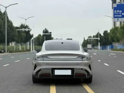 Xiaomi SU7