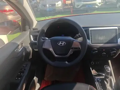 Hyundai Verna