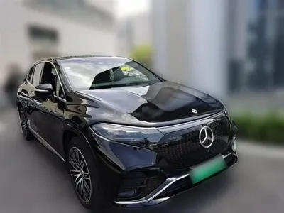 Mercedes-Benz EQS SUV
