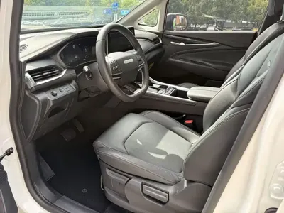 大通 Euniq 5