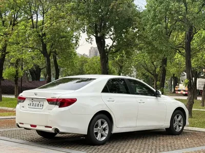 Toyota Reiz