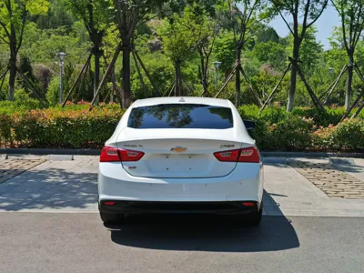 Chevrolet Malibu XL