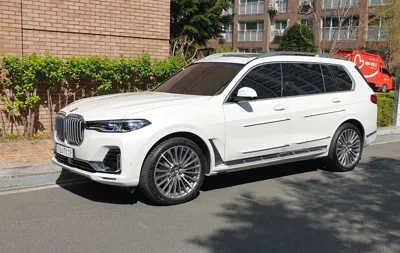 BMW X7