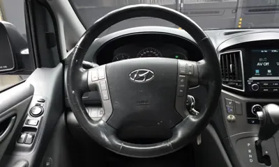 Hyundai Starex