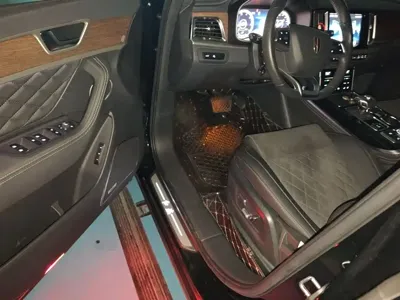Hongqi Hongqi HS7