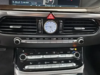 Genesis EQ900