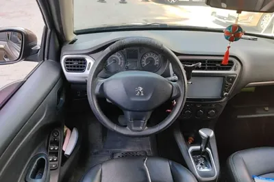Peugeot 301