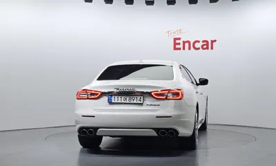 Maserati Quattroporte
