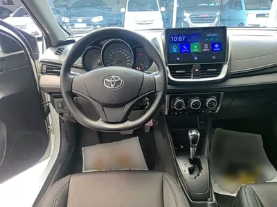 Toyota Yaris L