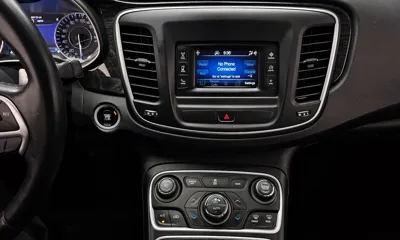 Chrysler 200