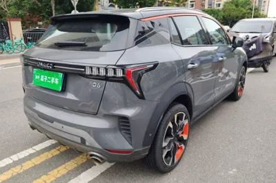 Lynk & Co 06