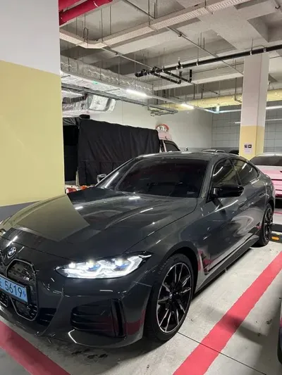 BMW i4