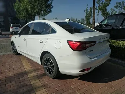 Roewe i5