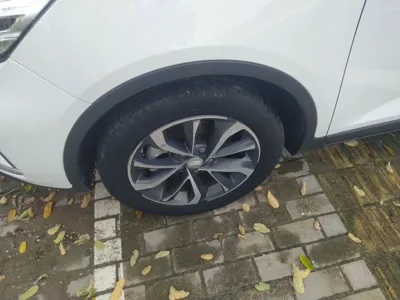 Geely Emgrand GS
