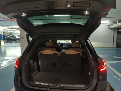 Nio ES8