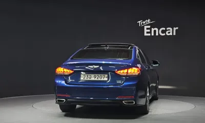 Hyundai Genesis