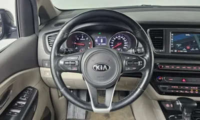 Kia Canival