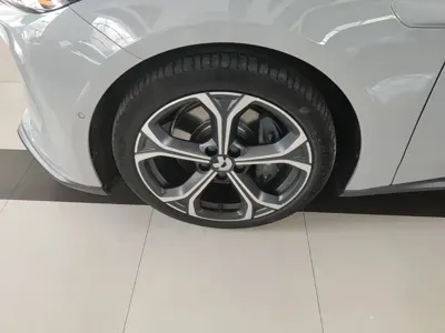 Nio ET5T
