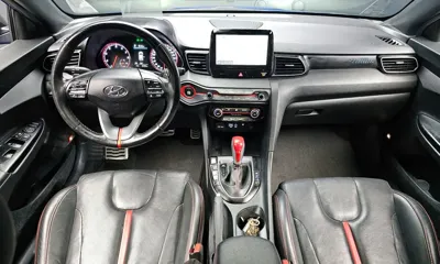 Hyundai Veloster