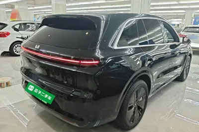 Li Auto L6