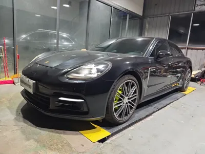 Porsche Panamera Hybrid