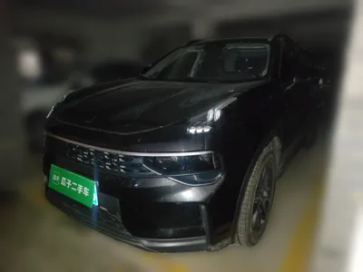 Lynk & Co 01