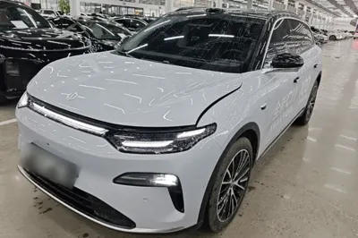 Leapmotor C11