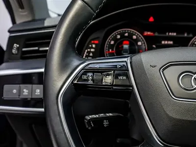 Audi A7L