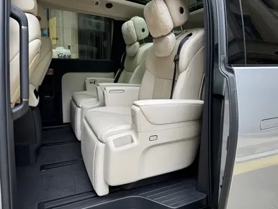 Li Auto Li MEGA