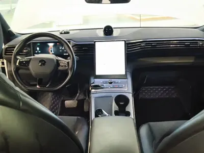Nio EC6