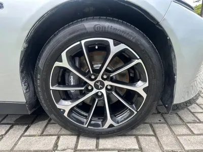 Xpeng P7