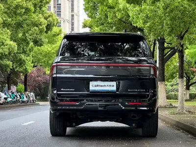 Lincoln Navigator