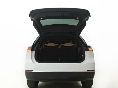 Nio ES8