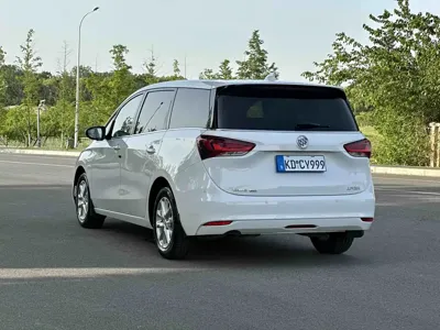 Buick GL6