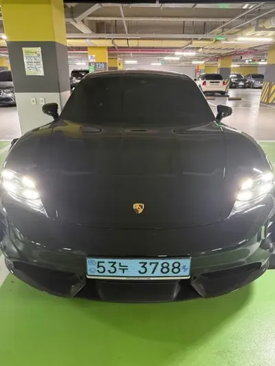 Porsche Taycan