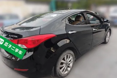 Hyundai Elantra (5th Generation