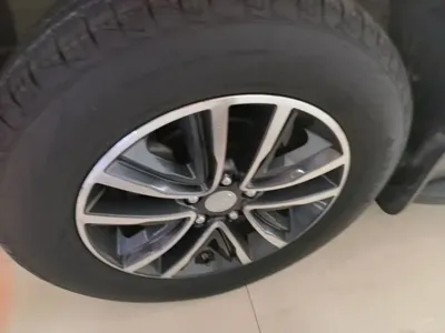 Geely Vision X6