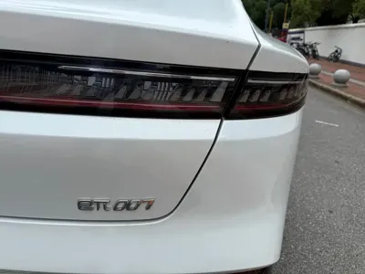 eπ eπ007