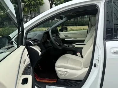 Toyota Granvia