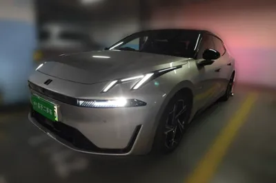 Lynk & Co 07