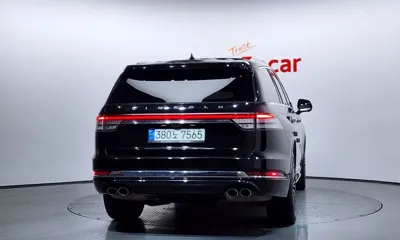 Lincoln Aviator