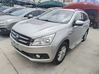 Venucia T70