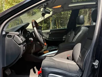Mercedes-Benz R-Class