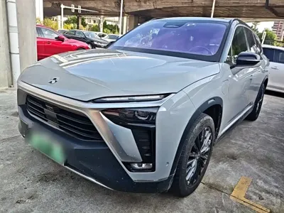 Nio ES8