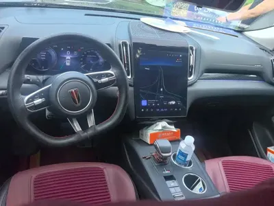 Hongqi Hongqi HS3