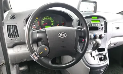 Hyundai Starex