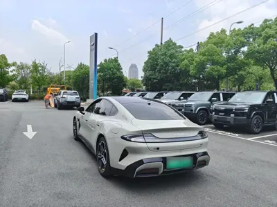 Xiaomi SU7