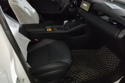 Roewe i5