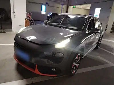 Lynk & Co 02